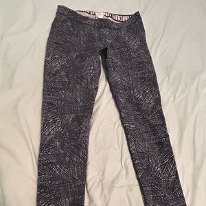 Under Amour black and white patterned Women’s leggings